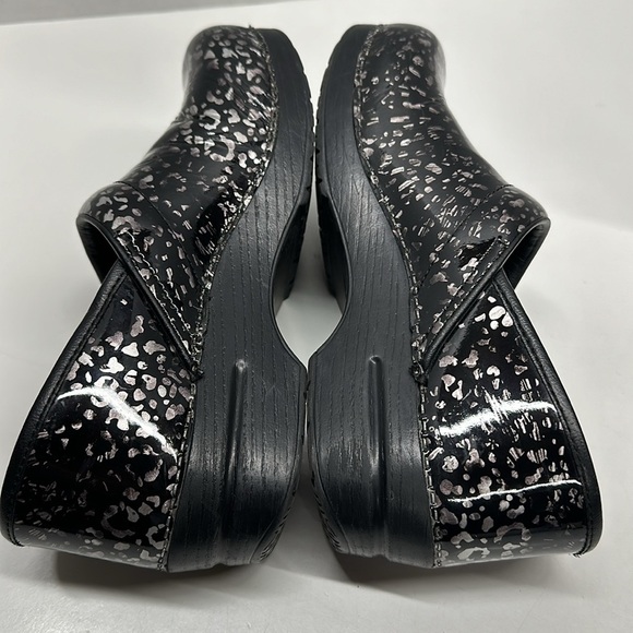Dansko Clogs Mules Slip On Professional Shoes Patent Leather Black EU 40 US 10 - Picture 7 of 10